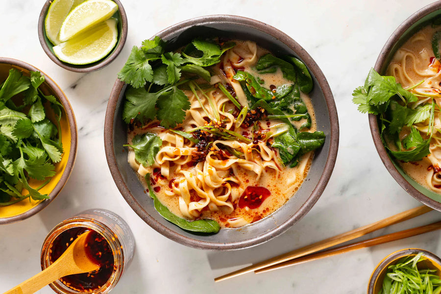 15 Minute Creamy Peanut Noodle Soup