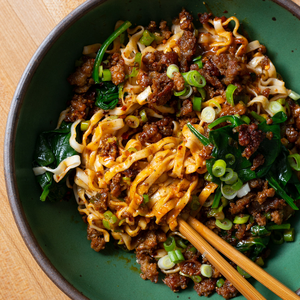 chili pork noodles